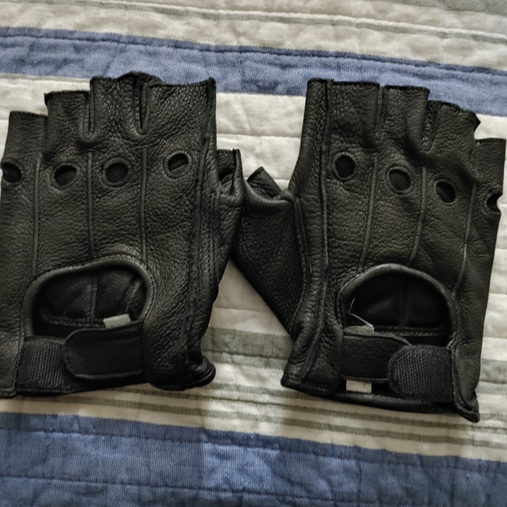 Fingerless leather gloves Riding